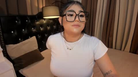 Ruthie online show from January 23, 1:41 am