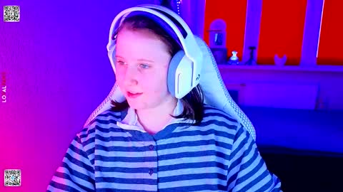 Lola online show from January 14, 1:41 pm