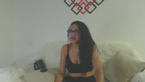 moon_blackss online show from March 25, 4:08 am