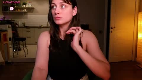 Luna  online show from April 15, 5:38 pm