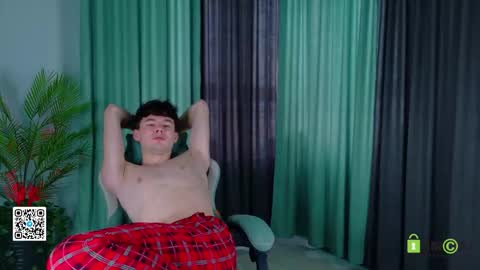 moon_gloww online show from March 26, 2:39 am