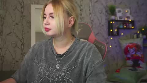 Emilia online show from February 27, 10:08 am