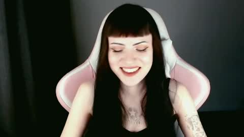  sophie  online show from May 10, 7:31 pm