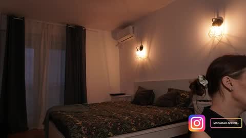 Anna online show from September 28, 4:05 pm