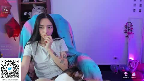 MOON  online show from March 6, 1:16 am