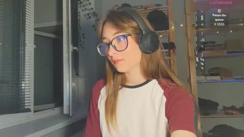 Snapshot of moonlight__lovers chatting on September 22, 9:30 pm Dana online show from September 22, 9:30 pm