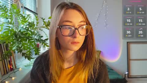 Snapshot of moonlight__lovers chatting on December 26, 11:10 am Dana online show from December 26, 11:10 am