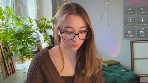 Snapshot of moonlight__lovers chatting on December 24, 12:11 pm Dana online show from December 24, 12:11 pm