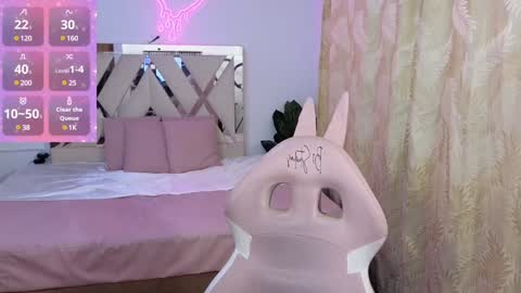 Snapshot of moonshine_tay chatting on December 3, 12:55 pm Moon online show from December 3, 12:55 pm