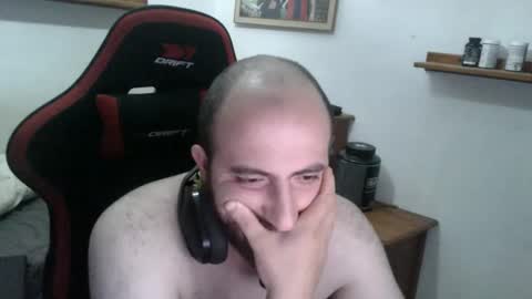 Snapshot of morenoch19 chatting on September 23, 7:53 pm alejo online show from September 23, 7:53 pm
