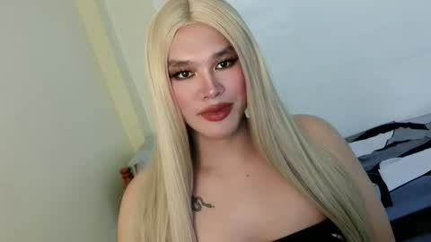 Ms. Morgana online show from May 13, 1:10 pm