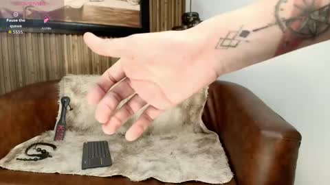 morganevans_t online show from February 16, 7:01 pm