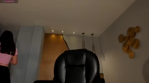 Morgan Hicks online show from July 13, 12:53 pm