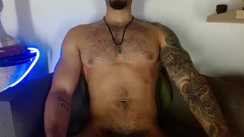 Snapshot of morgann_jones chatting on October 18, 3:44 am morgan online show from October 18, 3:44 am