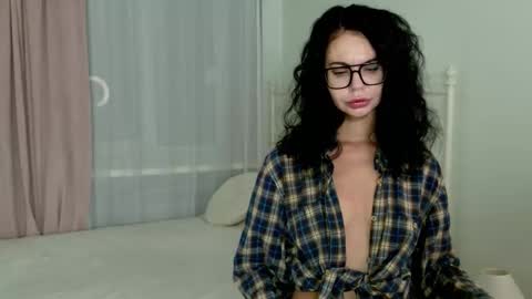 Snapshot of morgenstern__ chatting on September 15, 5:20 am morgenstern__ online show from September 15, 5:20 am