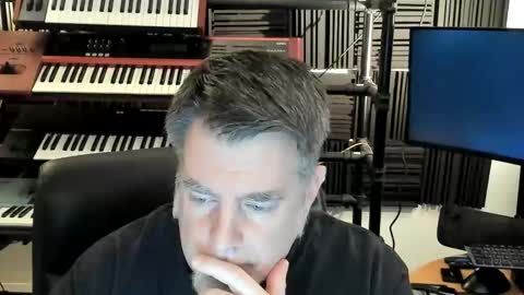 mostly_unbothered online show from November 25, 9:08 am