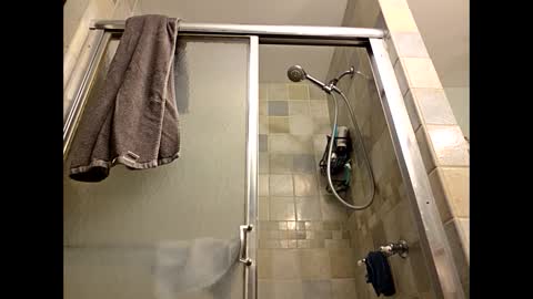 Mr. Chocolates Room online show from September 12, 4:14 am