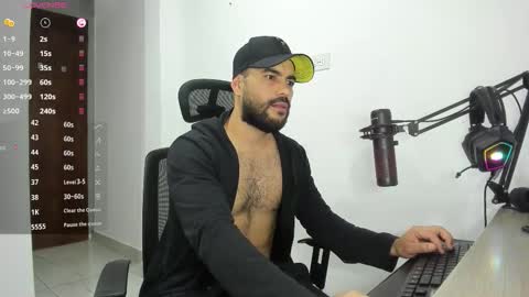 chris online show from October 13, 5:04 pm