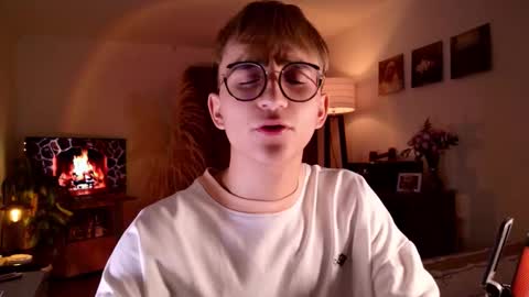 Mr Evans online show from October 12, 4:53 pm