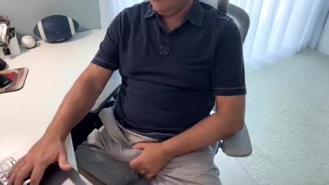 mr_hornyasfuck online show from November 17, 1:35 pm