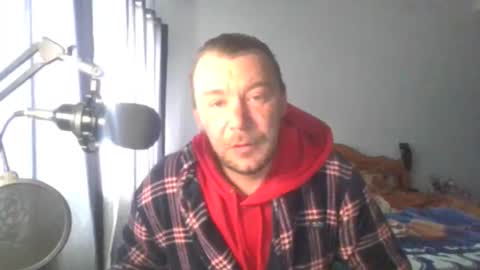 mr_i_ online show from March 30, 9:31 am