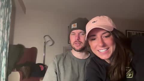 Mr  Mrs Glitter online show from February 22, 12:58 am