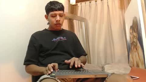 mr_stiven_ online show from November 3, 2:23 am