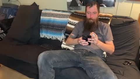 Snapshot of mr_valdor chatting on December 10, 11:40 pm Valdor online show from December 10, 11:40 pm