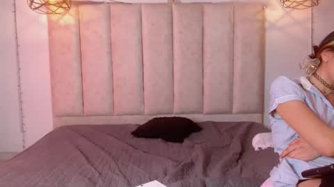 mrandmrvlxencs online show from May 31, 6:09 pm