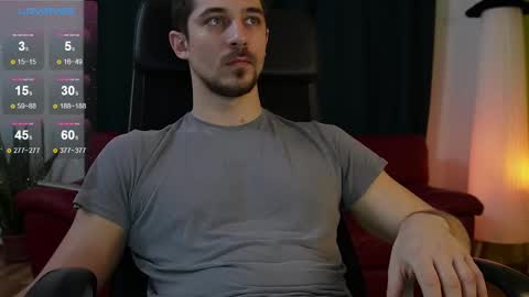 Snapshot of mrgreeneyes01 chatting on March 1, 1:07 pm juan luis online show from March 1, 1:07 pm