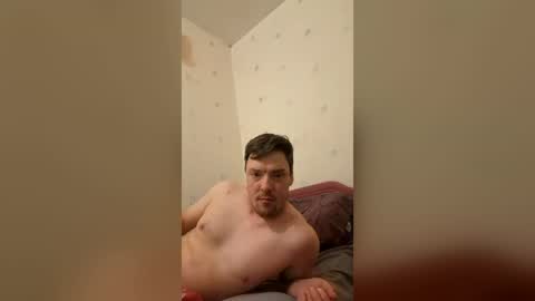 mrjames1995 online show from August 4, 2:40 am