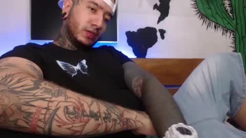 mrmanny__ online show from December 15, 4:08 am