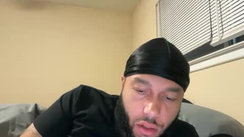 Snapshot of mrnuts24 chatting on October 23, 11:01 am mrnuts24 online show from October 23, 11:01 am