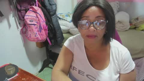 mrs_mommy online show from May 6, 11:44 pm