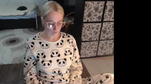 Sasha online show from April 28, 2:27 am