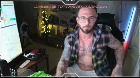 mrstr33tfr33k online show from February 21, 3:45 am