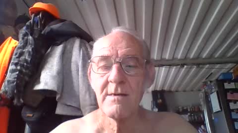 Chuck online show from June 4, 4:24 pm