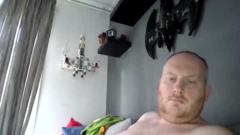 mrzwolle online show from December 7, 12:29 pm