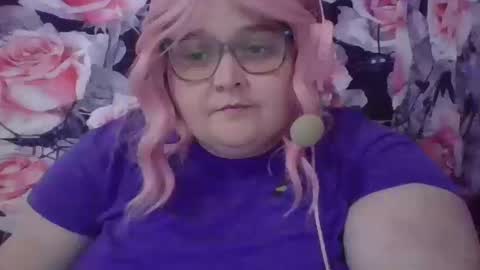 Snapshot of mscamirose15 chatting on October 20, 6:57 pm Ms. Cami Rose online show from October 20, 6:57 pm