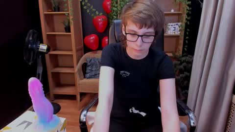 msrkestvel online show from March 8, 3:06 am