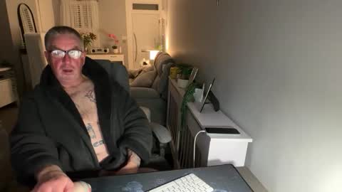 mtb1697 online show from October 27, 12:32 am