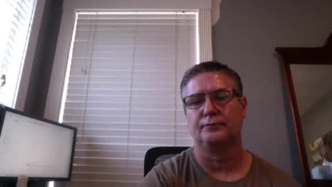 Snapshot of mtbrdr73 chatting on October 10, 8:35 pm mtbrdr73 online show from October 10, 8:35 pm