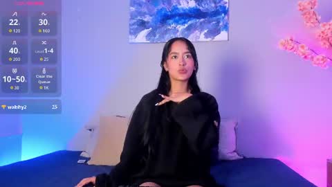 muaan  online show from July 1, 2:37 pm