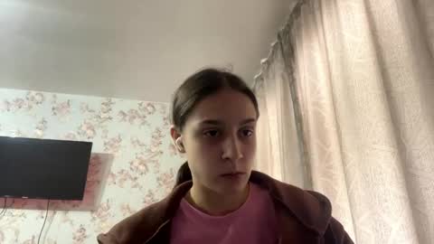 Tia online show from April 18, 9:00 am