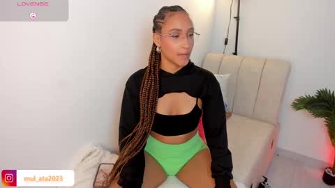 Snapshot of mulata_ch chatting on September 18, 12:25 am HEY GUYS IF YOU LIKE SEXY SHOW YOU ARE IN THE CORRECT PLACE CU WENESDAY PVT OPEN TRANSMISSION TIME 5 PM - 10 PM COLOMBIA online show from September 18, 12:25 am