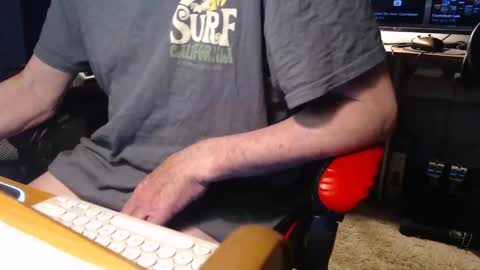 mulldoon1950 online show from December 18, 11:49 am