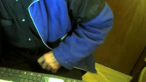 Snapshot of muller520 chatting on October 19, 4:06 am muller520 online show from October 19, 4:06 am