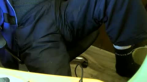 Snapshot of muller520 chatting on September 23, 5:19 pm muller520 online show from September 23, 5:19 pm
