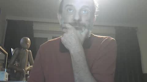 Snapshot of munch10 chatting on October 19, 9:30 pm munch10 online show from October 19, 9:30 pm
