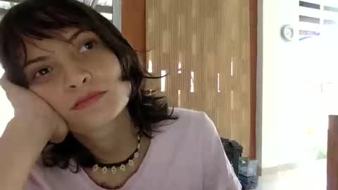 Snapshot of munchi_ chatting on February 17, 10:27 pm online show from February 17, 10:27 pm